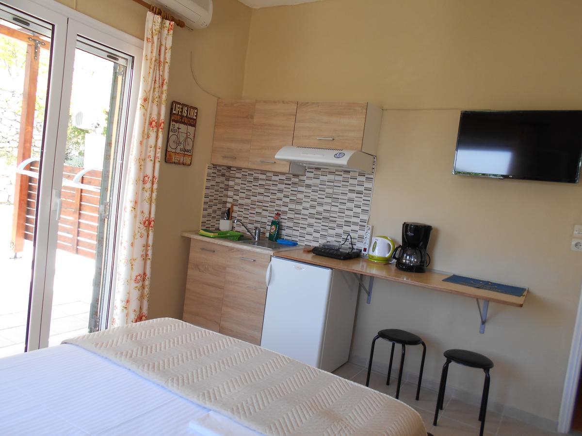 Zephyros Rooms And Apartments Drymon Exterior foto